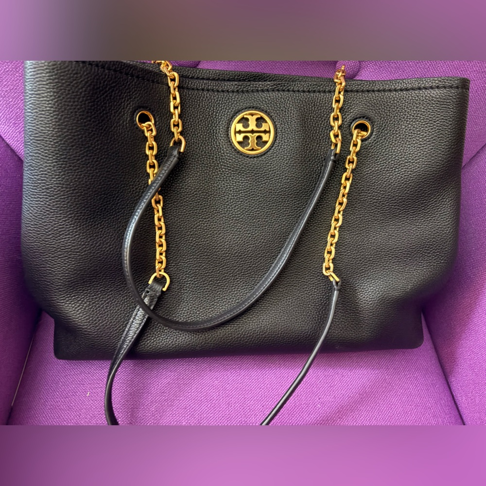 Tory Burch Everly Leather Black Gold Hardware Chain Shoulder Strap Tote Purse